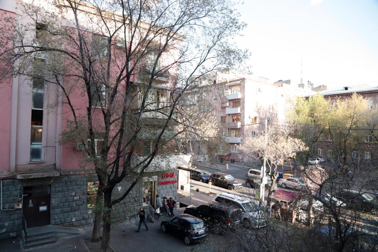 Am Studio Apartment Erevan Exterior foto
